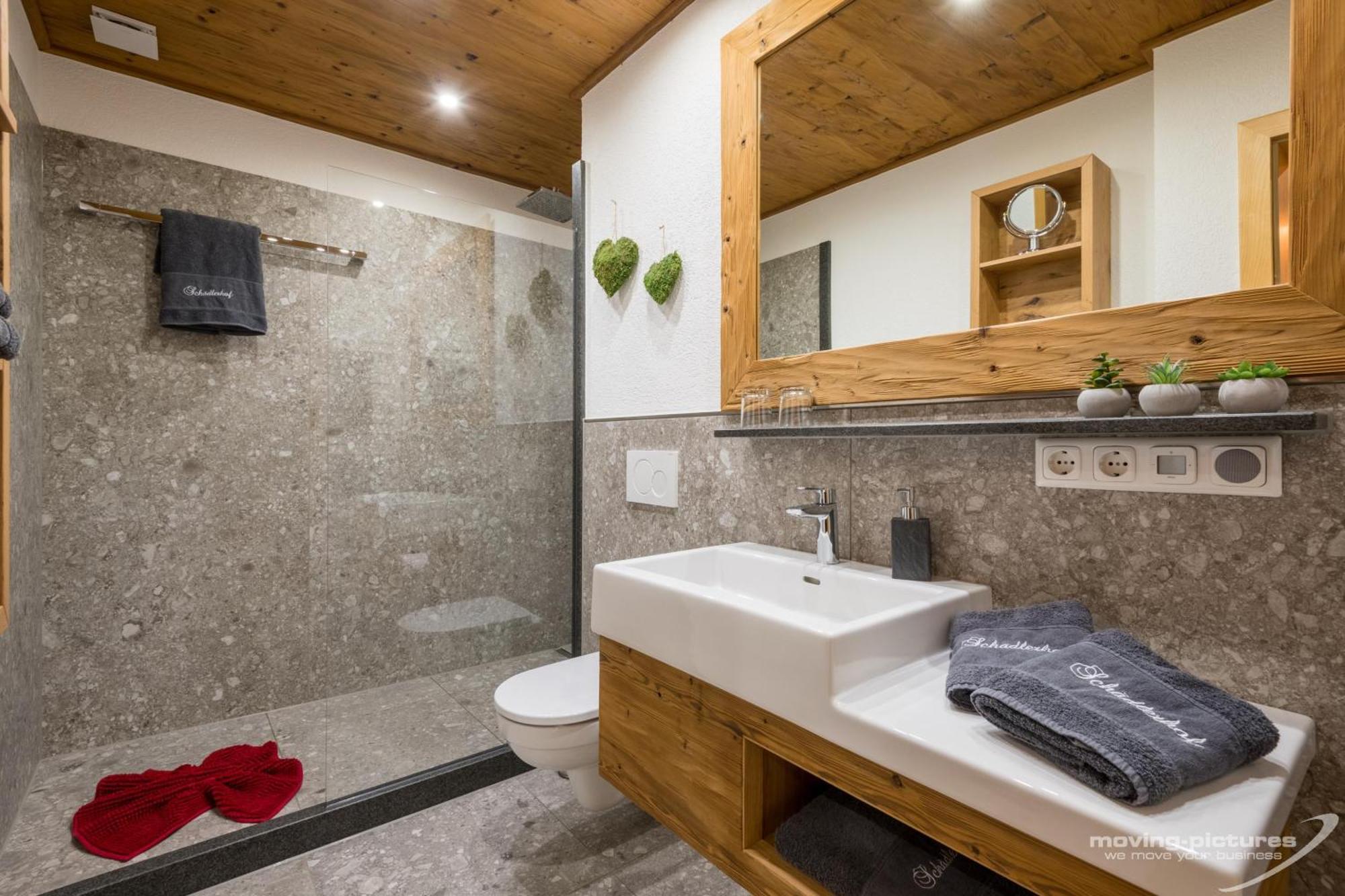 Apartment mit Dusche